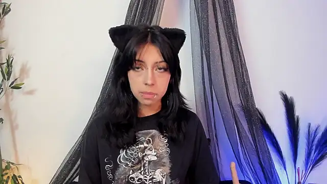 Snapshot of Nyx_nayla chatting on March 22, 2025, 4:03 am Nyx nayla online show from March 22, 2025, 4:03 am