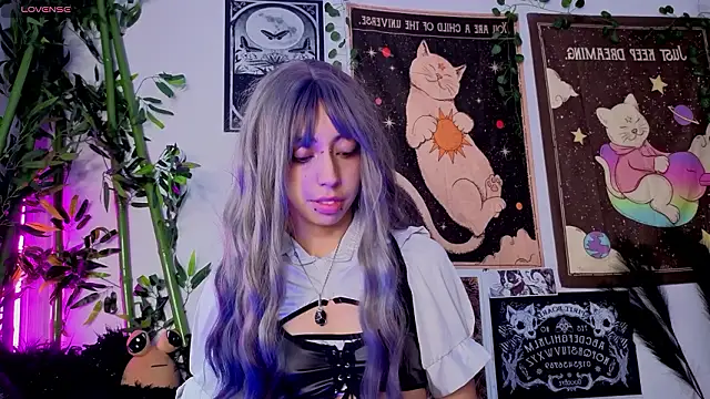 Nyx nayla online show from March 16, 2026, 6:12 pm