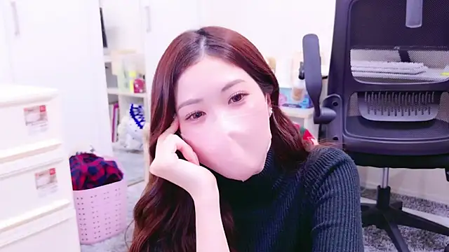 oxo yuna oxo online show from January 11, 2025, 9:36 am