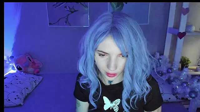 Snapshot of AnneTenet chatting on December 19, 2024, 9:18 am AnneTenet online show from December 19, 2024, 9:18 am