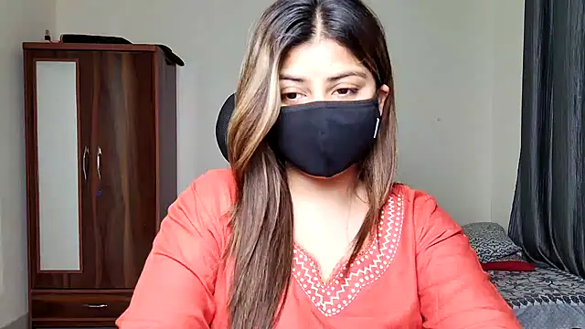 Hoty-Shivangi online show from March 15, 2026, 7:42 pm