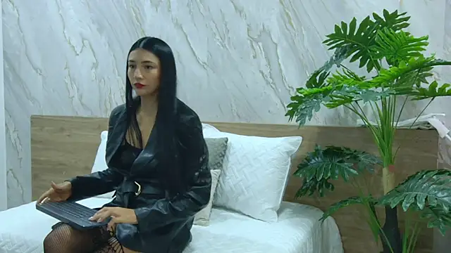 coniie jhons online show from November 14, 2025, 11:31 am