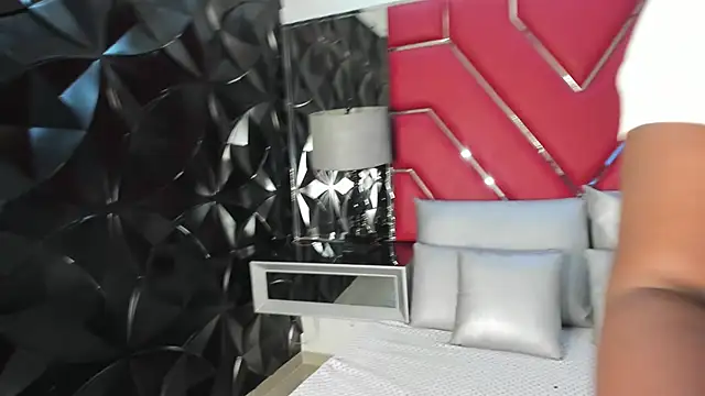 KeniaMuller online show from October 17, 2025, 11:57 am