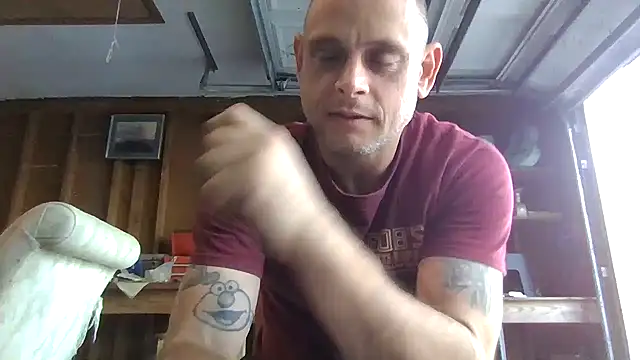 Snapshot of Buffshagswell chatting on February 25, 2025, 6:53 pm Buffshagswell online show from February 25, 2025, 6:53 pm