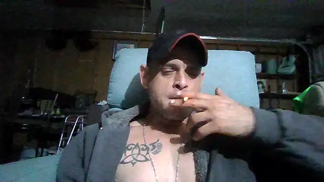 Snapshot of Buffshagswell chatting on February 26, 2025, 4:47 am Buffshagswell online show from February 26, 2025, 4:47 am