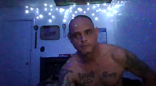Snapshot of Buffshagswell chatting on March 1, 2025, 9:26 pm Buffshagswell online show from March 1, 2025, 9:26 pm