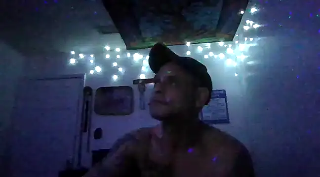Snapshot of Buffshagswell chatting on March 2, 2025, 6:37 am Buffshagswell online show from March 2, 2025, 6:37 am