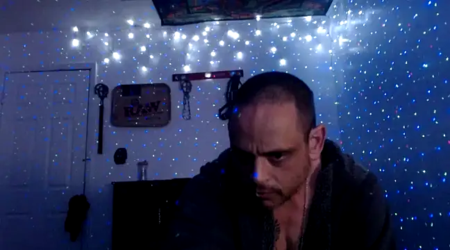 Snapshot of Buffshagswell chatting on March 9, 2025, 11:25 pm Buffshagswell online show from March 9, 2025, 11:25 pm