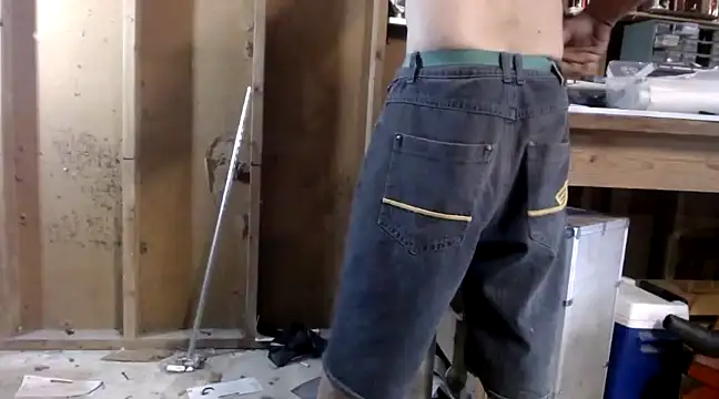 Snapshot of Buffshagswell chatting on March 11, 2025, 6:19 pm Buffshagswell online show from March 11, 2025, 6:19 pm