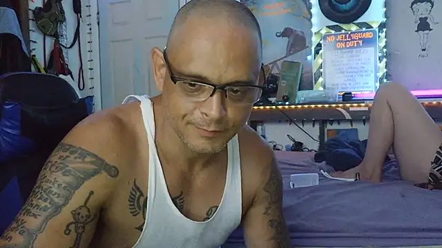 Snapshot of Buffshagswell chatting on June 25, 2026, 1:05 am Buffshagswell online show from June 25, 2026, 1:05 am