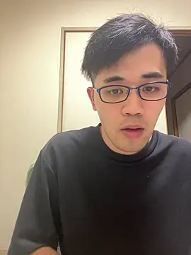 Snapshot of ryusei18570 chatting on November 2, 2025, 5:37 pm ryusei18570 online show from November 2, 2025, 5:37 pm