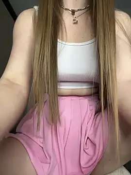 NickiLike online show from February 19, 2026, 6:37 pm