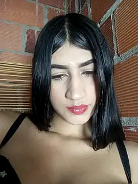 Snapshot of Julix_A chatting on January 19, 2025, 7:46 am Julix A online show from January 19, 2025, 7:46 am