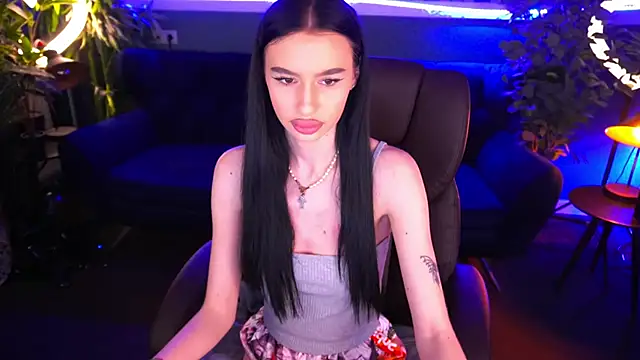 Snow WhiteeeX online show from January 28, 2025, 11:28 pm