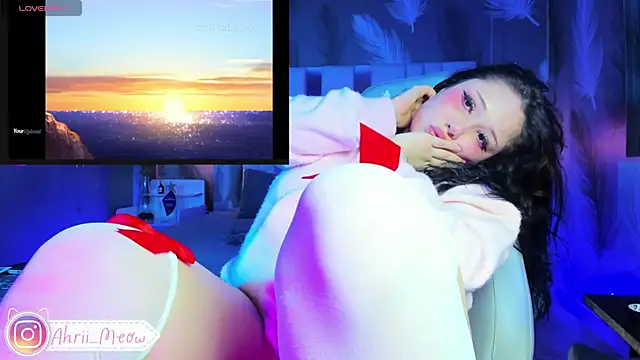 Snapshot of AHRI_LEE chatting on January 3, 2025, 2:54 am AHRI LEE online show from January 3, 2025, 2:54 am