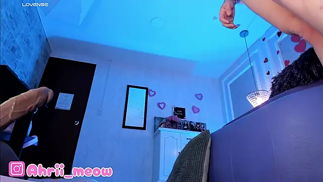 Snapshot of AHRI_LEE chatting on March 8, 2025, 12:55 am AHRI LEE online show from March 8, 2025, 12:55 am