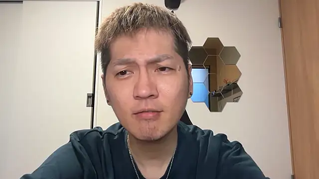 kensnb online show from April 14, 2026, 8:37 pm