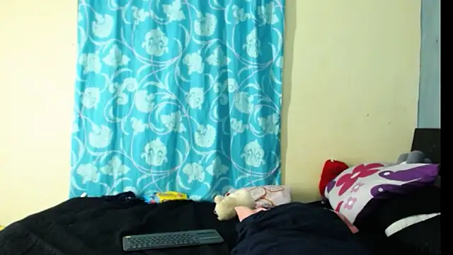 Snapshot of Madison__12 chatting on March 3, 2025, 2:04 am Madison  12 online show from March 3, 2025, 2:04 am