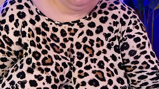 MelanieBrownn online show from March 30, 2026, 4:46 am