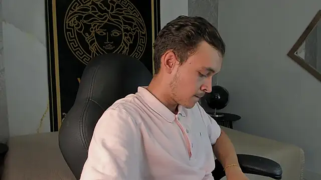 Desmon Clark online show from January 14, 2025, 12:43 am