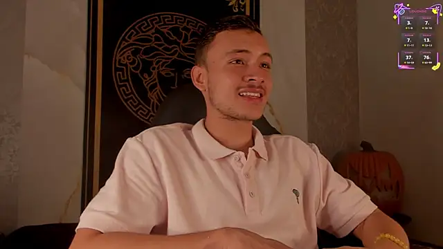 Desmon Clark online show from October 12, 2025, 6:51 pm