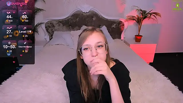 Snapshot of LayriantaVee chatting on January 15, 2025, 1:09 pm LayriantaVee online show from January 15, 2025, 1:09 pm