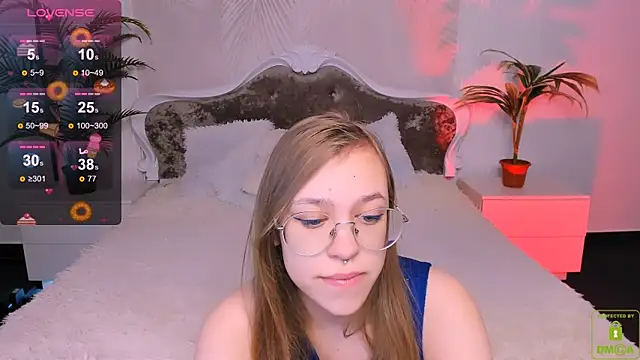 Snapshot of LayriantaVee chatting on January 17, 2025, 7:08 am LayriantaVee online show from January 17, 2025, 7:08 am