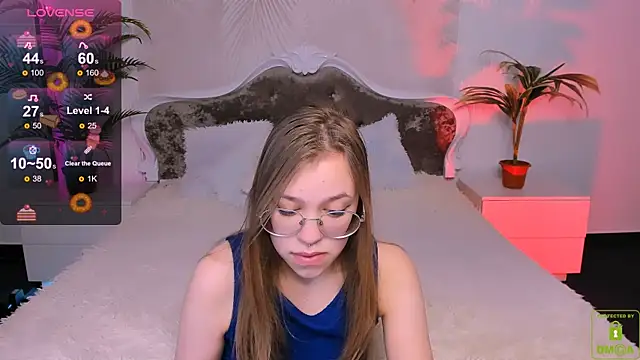 Snapshot of LayriantaVee chatting on January 17, 2025, 10:11 am LayriantaVee online show from January 17, 2025, 10:11 am