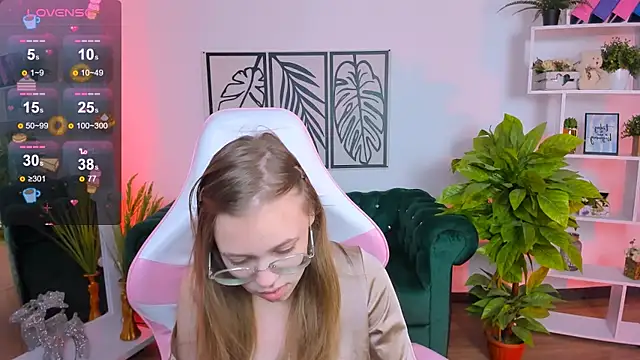 Snapshot of LayriantaVee chatting on January 19, 2025, 7:04 am LayriantaVee online show from January 19, 2025, 7:04 am