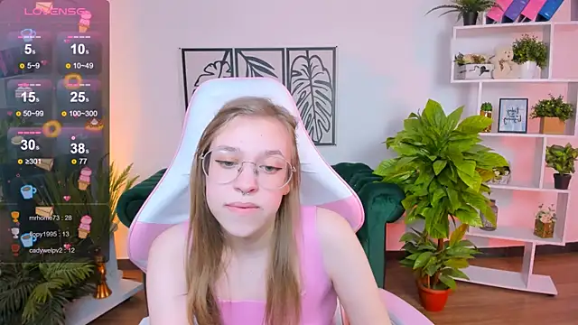 Snapshot of LayriantaVee chatting on February 1, 2025, 1:20 pm LayriantaVee online show from February 1, 2025, 1:20 pm