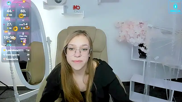 Snapshot of LayriantaVee chatting on February 3, 2025, 1:08 pm LayriantaVee online show from February 3, 2025, 1:08 pm