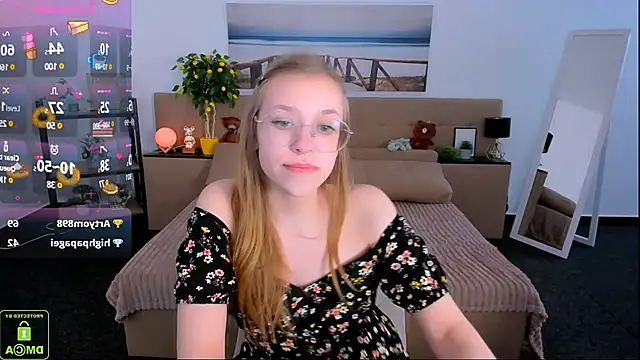 Snapshot of LayriantaVee chatting on February 13, 2025, 1:15 pm LayriantaVee online show from February 13, 2025, 1:15 pm