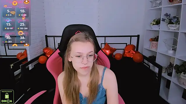 Snapshot of LayriantaVee chatting on February 20, 2025, 7:01 am LayriantaVee online show from February 20, 2025, 7:01 am