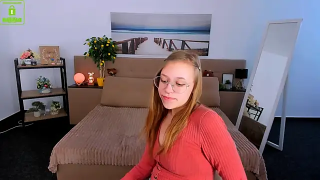 Snapshot of LayriantaVee chatting on March 1, 2025, 10:02 am LayriantaVee online show from March 1, 2025, 10:02 am