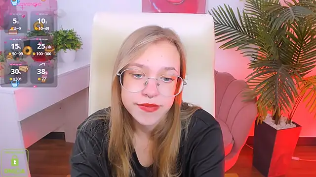 Snapshot of LayriantaVee chatting on September 11, 2025, 6:13 am LayriantaVee online show from September 11, 2025, 6:13 am