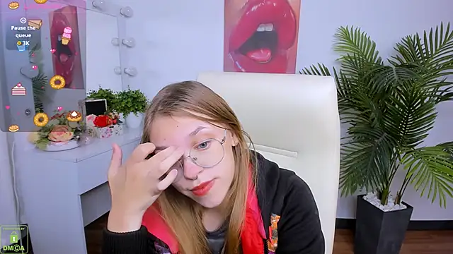 Snapshot of LayriantaVee chatting on September 28, 2025, 6:19 am LayriantaVee online show from September 28, 2025, 6:19 am