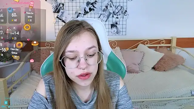 LayriantaVee online show from April 18, 2026, 6:17 am