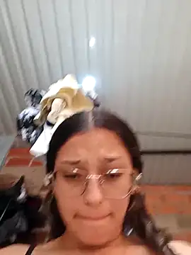 Ary-18 online show from April 8, 2026, 1:44 pm