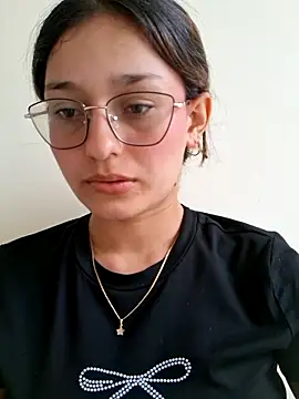 Ary-18 online show from April 16, 2026, 9:39 pm