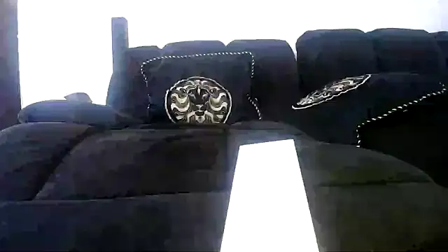 Niquitasparkles online show from November 19, 2025, 7:19 am