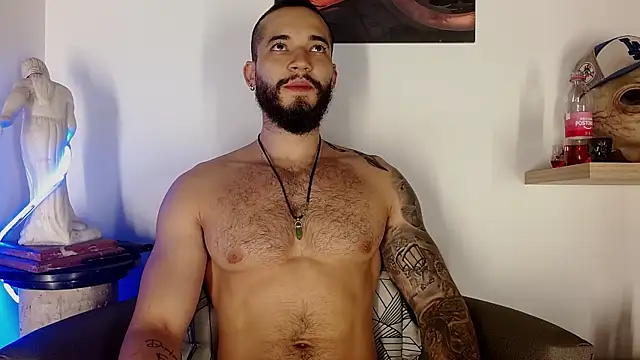 Morgann jones online show from June 12, 2026, 3:33 pm