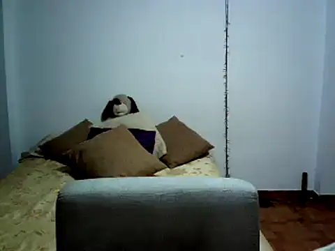 Snapshot of Hanna_Charming chatting on December 4, 2024, 1:03 am Hanna Charming online show from December 4, 2024, 1:03 am