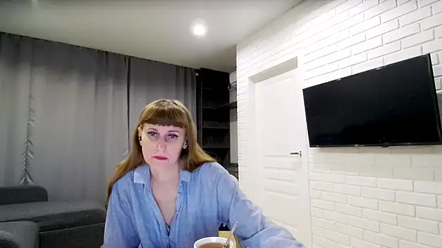 Daniella Lorente online show from November 9, 2025, 10:41 pm