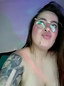 Snapshot of soofy__ chatting on February 6, 2025, 6:08 am soofy   online show from February 6, 2025, 6:08 am