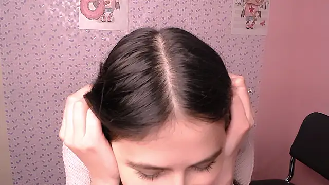 Snapshot of AliceSexyyy_ chatting on December 2, 2024, 2:19 pm AliceSexyyy  online show from December 2, 2024, 2:19 pm