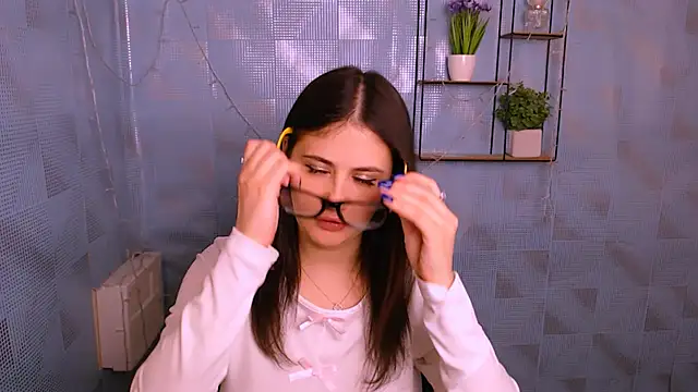 Snapshot of AliceSexyyy_ chatting on January 6, 2025, 1:30 pm AliceSexyyy  online show from January 6, 2025, 1:30 pm