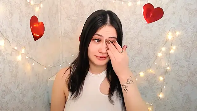 Snapshot of AliceSexyyy_ chatting on February 22, 2025, 6:28 am AliceSexyyy  online show from February 22, 2025, 6:28 am