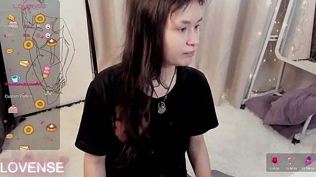 Snapshot of Emily_Strikeee chatting on March 16, 2026, 5:13 am Emily Strikeee online show from March 16, 2026, 5:13 am