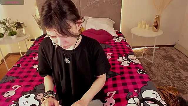 Snapshot of Emily_Strikeee chatting on March 25, 2026, 1:44 am Emily Strikeee online show from March 25, 2026, 1:44 am