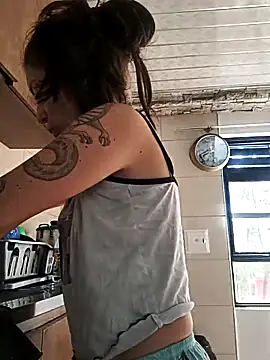 Tefannyy  online show from October 9, 2025, 1:42 pm